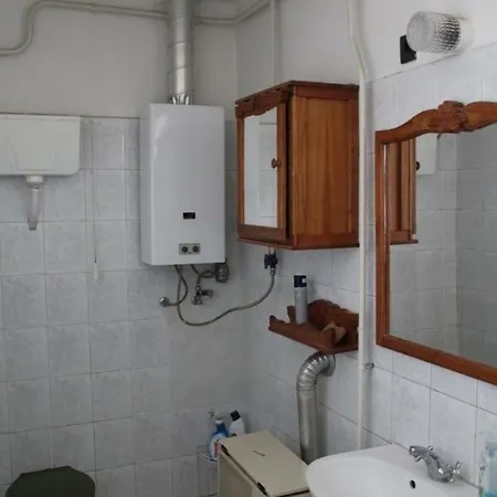 Csengettyus Vendeghaz * Cered